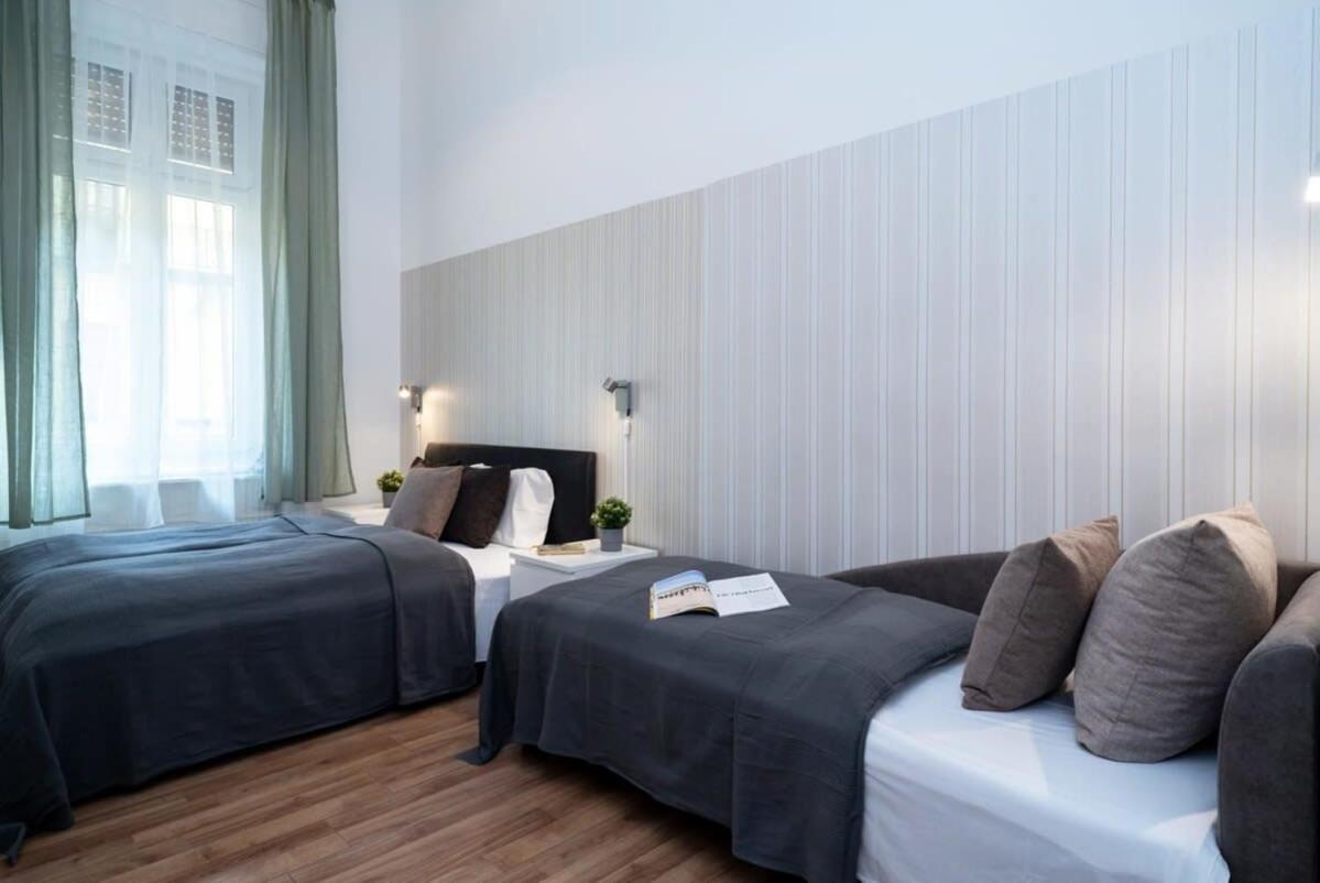 Central Apartment In Front Of The Synagogue Budapest Esterno foto